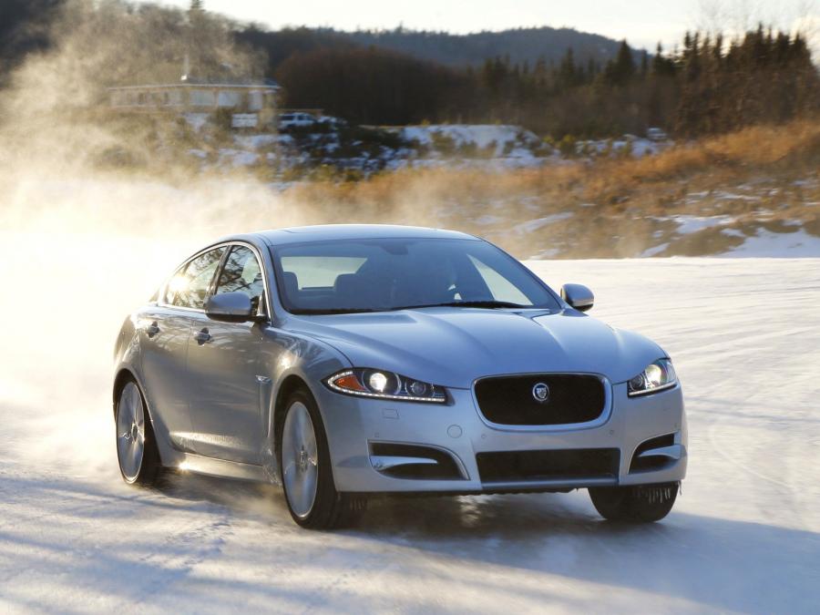 Jaguar XF 3.0 AWD Option Pack 2012 года  (US) (фото 10 из 16)